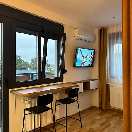 Centar Crnjanski 2 Lägenhet