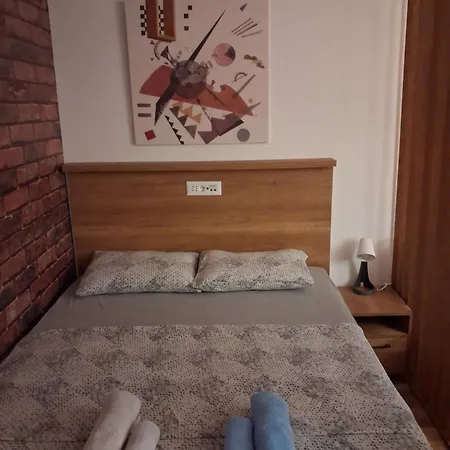 Centar Crnjanski 2 ياغودينا